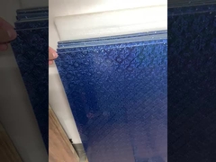 Espejo de flora azul