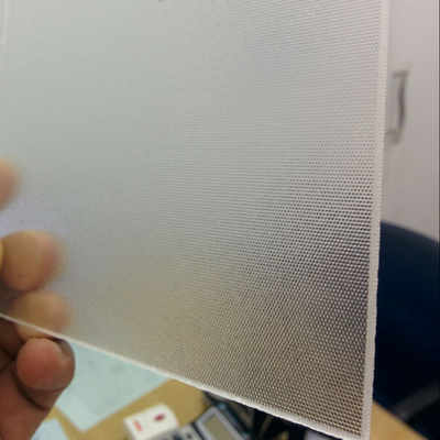 3.2mm 2mm de vidrio flotante de hierro bajo patrón templado ultra claro para paneles solares